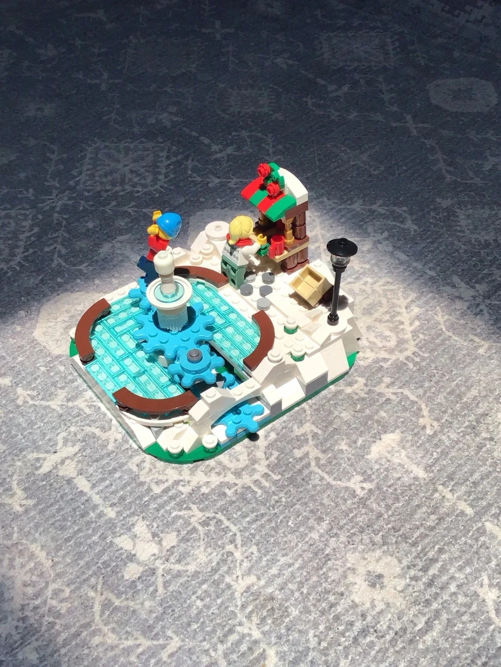 Lego Blue Turquoise Fountain Park Playset
